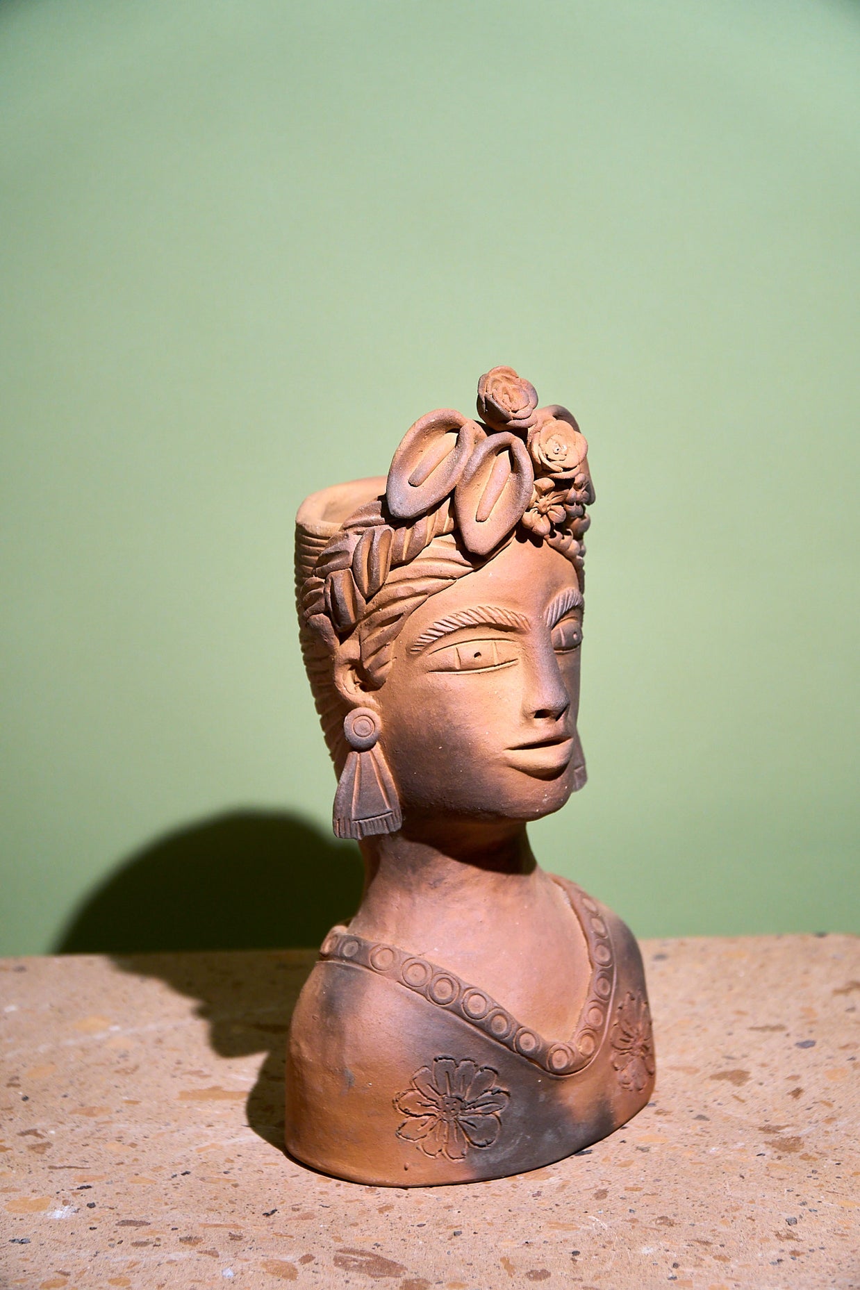 Maceta de busto mujer