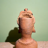 Maceta de busto mujer
