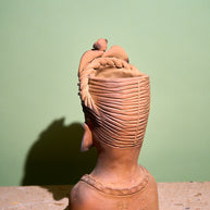 Maceta de busto mujer